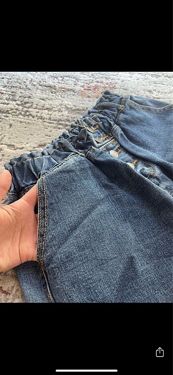 Az kullanıldı S/M beden uyumlu mom jean model