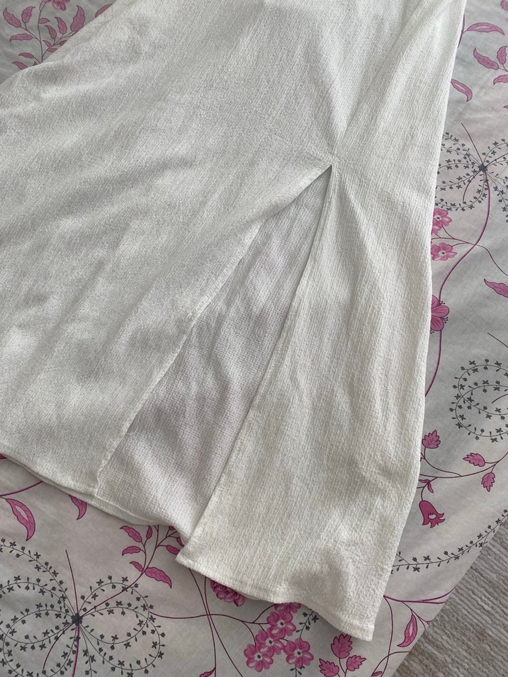 Beyaz V Yaka Keten Uzun Elbise - Görsel 5