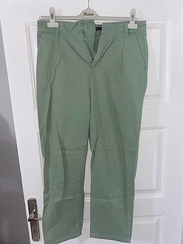Yeşil kumaş pantolon