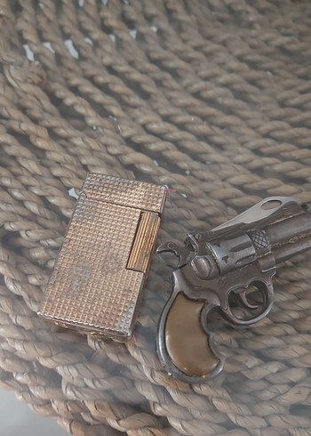 Diğer Gri ve Altın Renkli caki Tabanca ve altun renkli caklmak