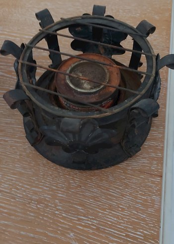 Koyu Kahverengi Metal Çaydanlık Altlığı
