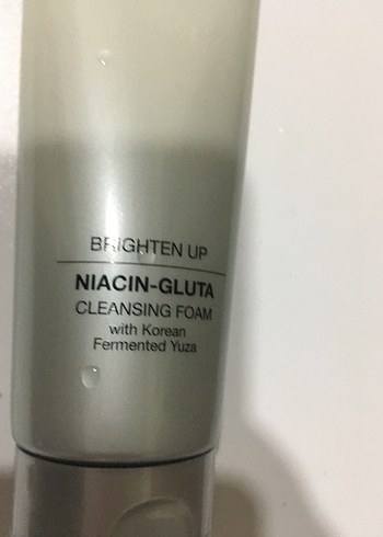 Pure Beauty Niacin-Gluta Temizleyici Köpük - Görsel 2