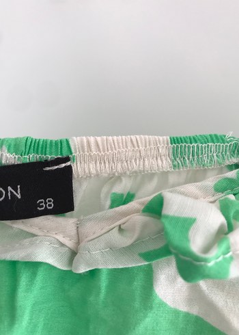 LC WAİKİKİ Yeşil Çiçek Desenli Uzun Kolsuz Elbise - Görsel 3