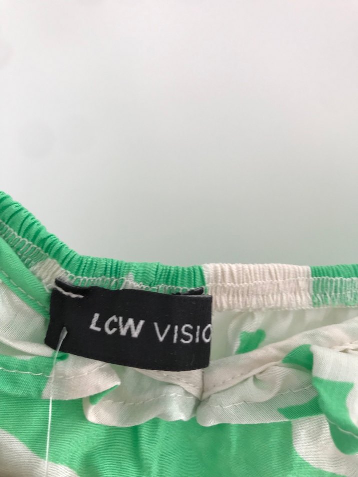 LC WAİKİKİ Yeşil Çiçek Desenli Uzun Kolsuz Elbise - Görsel 2