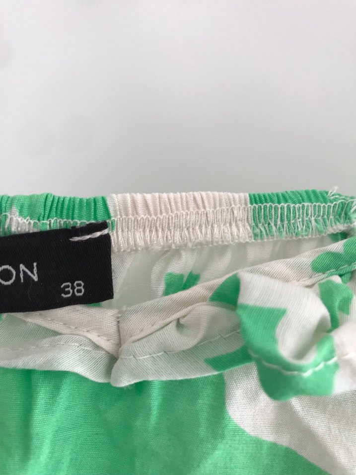 LC WAİKİKİ Yeşil Çiçek Desenli Uzun Kolsuz Elbise - Görsel 3