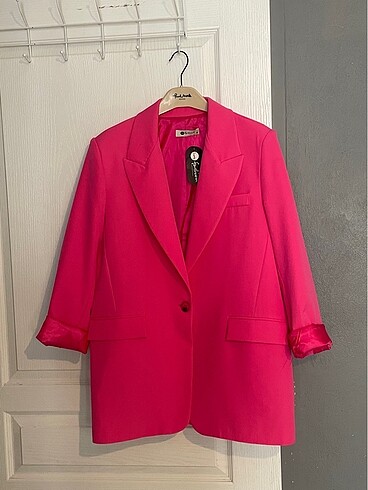 Pembe Blazer