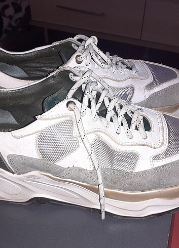 Neslihan Canpolat Neslihan canpolat kadin sneaker.