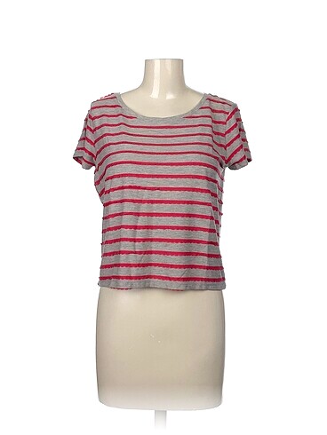Diğer T-shirt %70 İndirimli.
