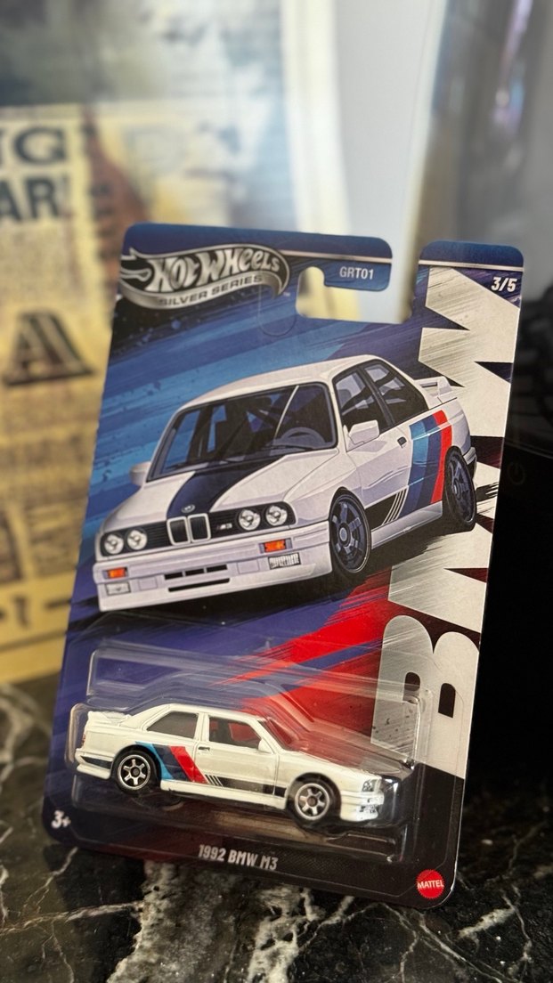 Hot Wheels BMW Model Araba Seti - Görsel 3