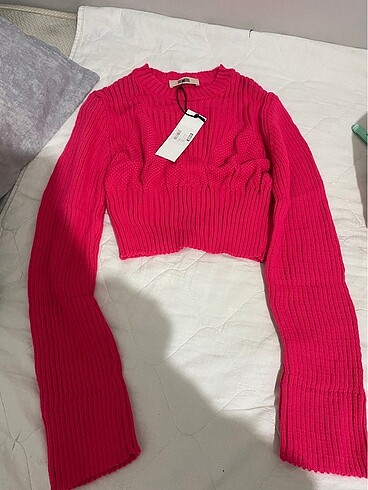 Örgülü crop kazak