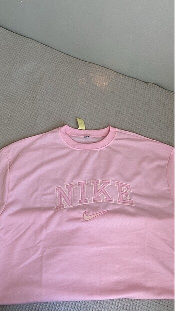 Nike pembe tshırt