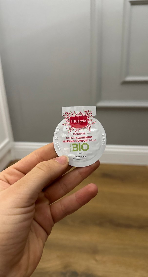 Mustela Bio Parlak Bordo BB Krem örnekleri - Görsel 2