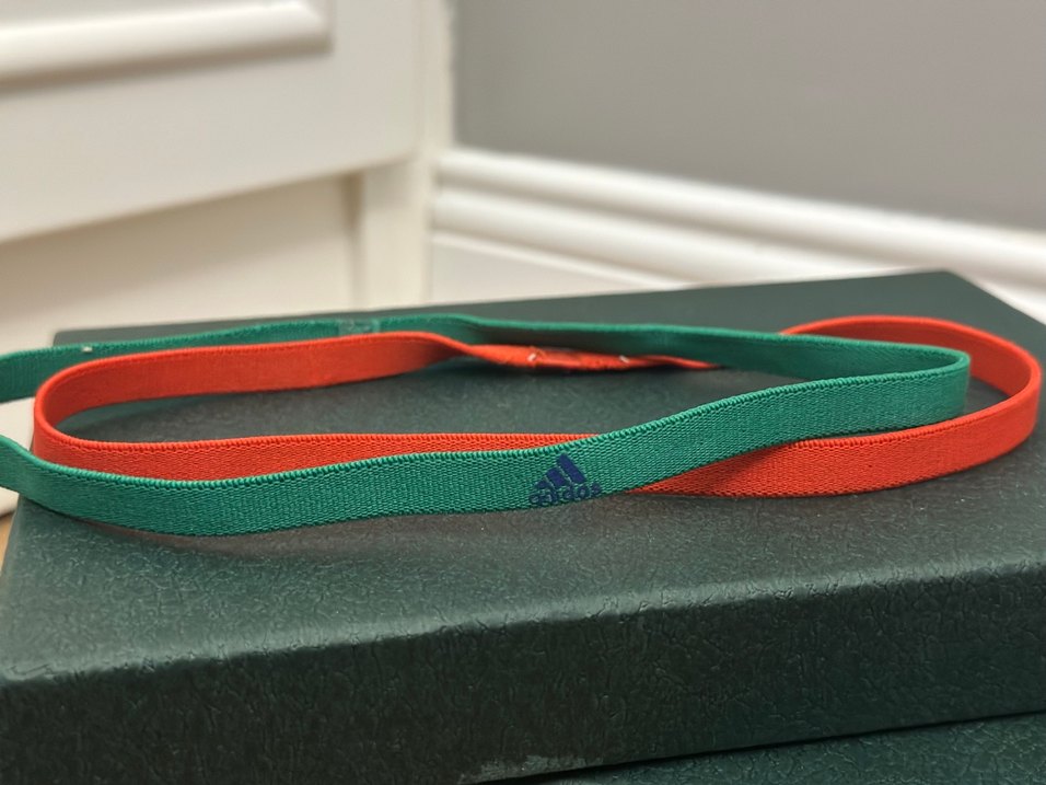 Yeşil ve Kırmızı Adidas Saç Bandı - Görsel 3