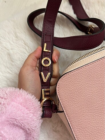 Beden Stradivarius kol çantası