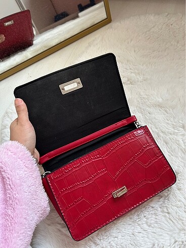 Beden Stradivarius kırmızı çanta
