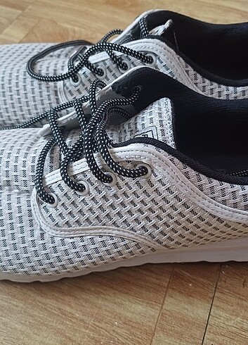 44 Beden Pull&bear sneaker