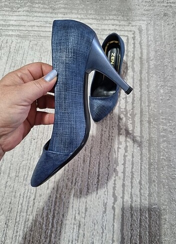 Zara 37 numara kot görünümlü