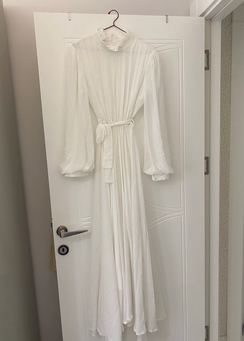 36 Beden beyaz Renk Tesettür Nikah elbisesi