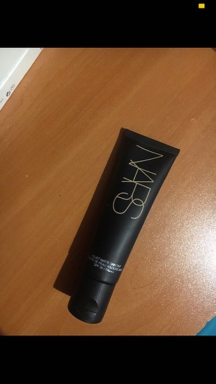 Nars Nars fondöten