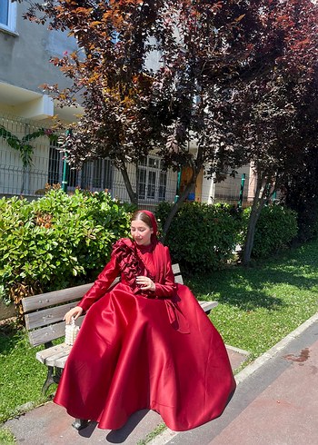 38 Beden bordo Renk Bordo Uzun Drapeli Abiye Elbise