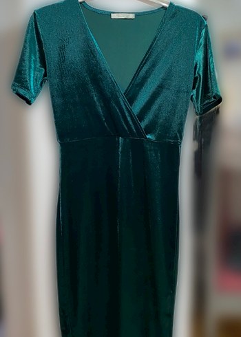 Zara/kadife zümrüt yeşili elbise
