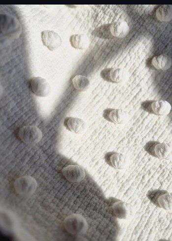 Düğmeli ponponlu Beyaz bebek Hırkası ve battaniye - Görsel 8