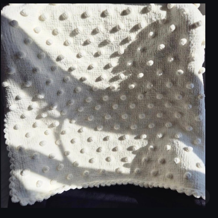 Düğmeli ponponlu Beyaz bebek Hırkası ve battaniye - Görsel 5