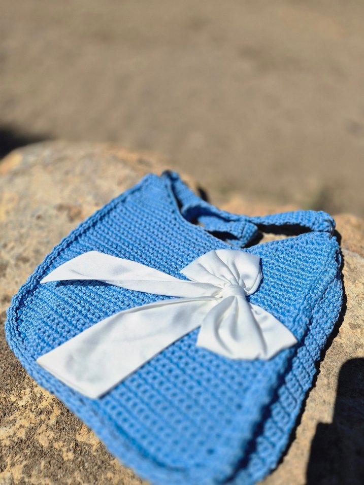 Bebek Mavisi beyaz fiyonklu örgü Çanta - Görsel 2