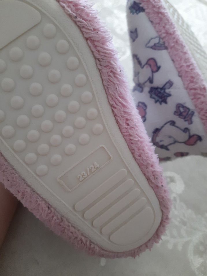 Pembe Nakışlı Kız Çocuk Ev Terliği - Görsel 5