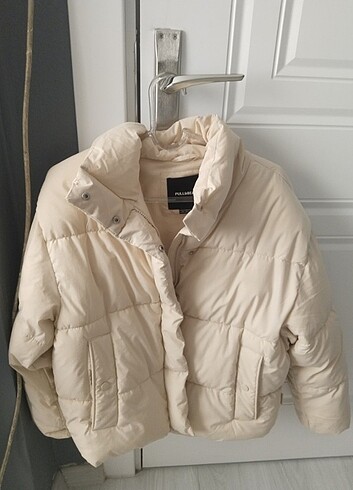 pull and bear mont