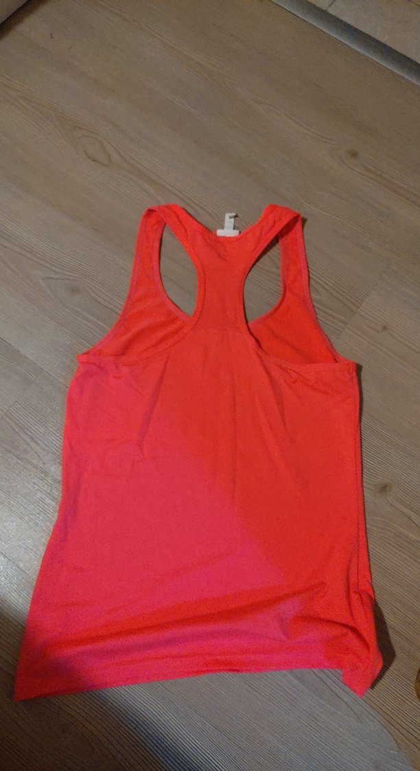 Kırmızı Spor Kadın Atlet - Görsel 3