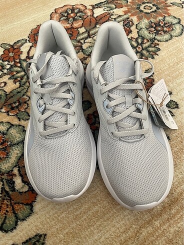 Reebok energen lux hiç giyilmedi