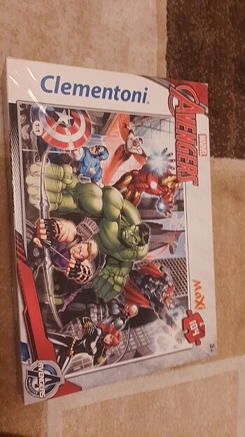 Diğer Marvel puzzle 