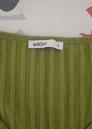 Yeşil Kalp Yakalı Fitilli Kadın Hafif Crop Bluz - Görsel 3