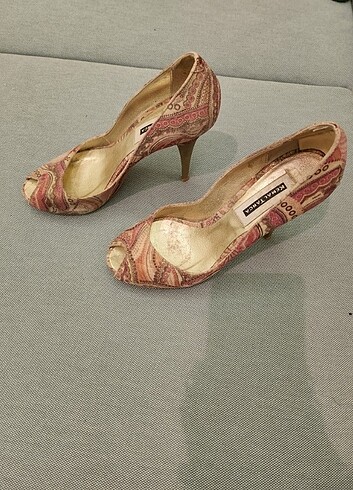 36 Beden çeşitli Renk Stiletto