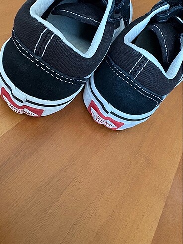 26 Beden Vans 26 numara