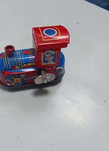 Mini kurmalı teneke tren resimlerde görüldüğü gibidir 