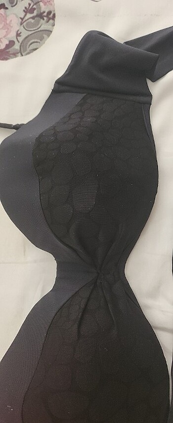 Şık bir bikini_büstiyer