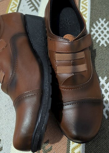 Kahverengi Deri Tokalı Kadın Ayakkabısı - Görsel 3