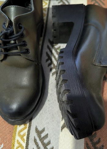 Kilitli Topuklu Kahverengi Deri Kadın Bot - Görsel 2