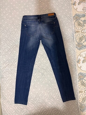 Mango Mango Jean
