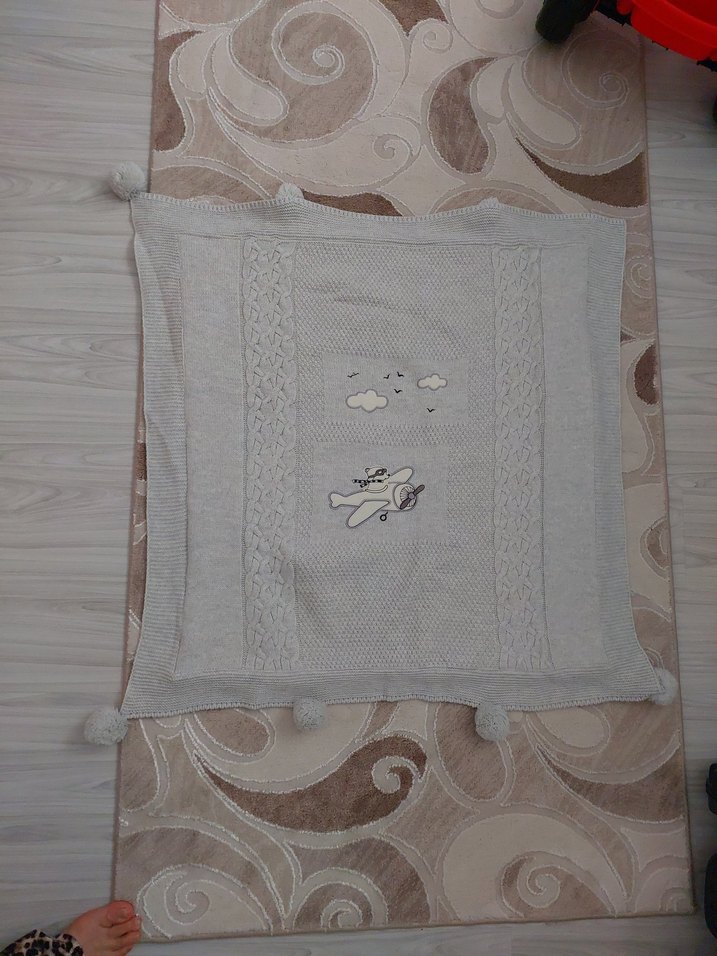 Gri Nakışlı Çocuk Battaniyesi - Görsel 2