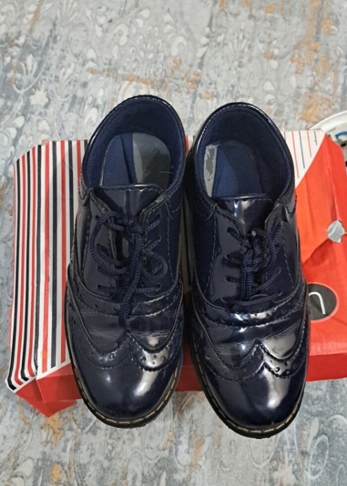 Lacivert ayakkabı - Görsel 3