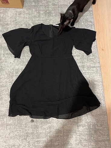 Siyah kısa elbise