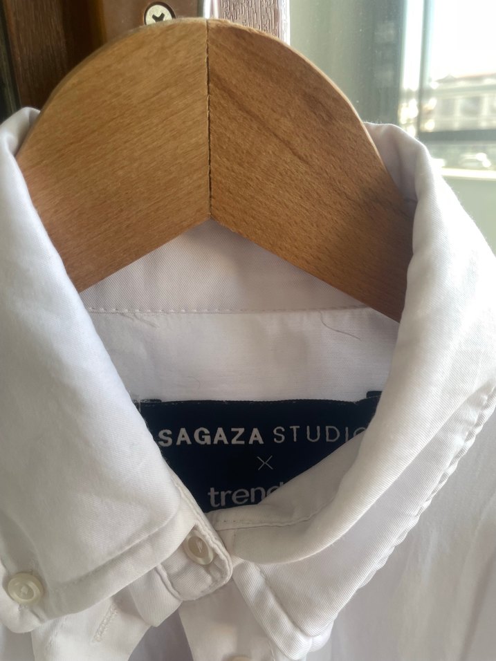 Düğmeli Beyaz Keten Kadın Gömlek - Görsel 3