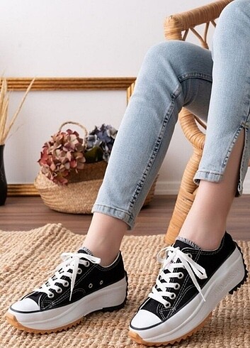 36 Beden İthal Converse siyah 36 ve 40 kadar 