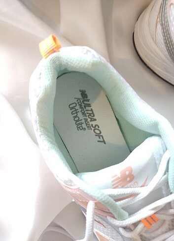 New Balance İthal New balance beyaz 37 ve 40 kadar