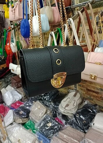 Beden siyah Renk Zincir askılı çanta renkleri mevcut
