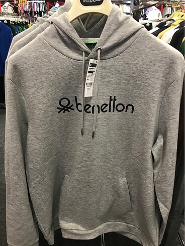 Benetton sweatshirt