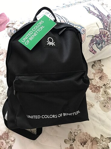 Benetton siyah sırt çantası